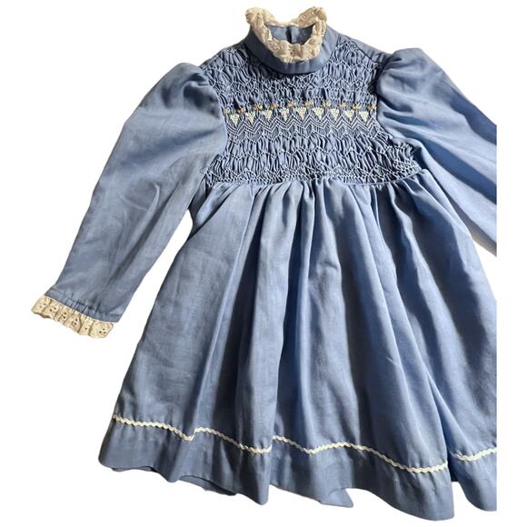 Vintage 80s Baby Blue Dress with Embroidered Front & Lace Detail - Picture 3 of 7